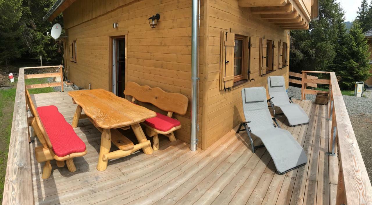 Almhaus & Almchalet Flattnitz ภายนอก รูปภาพ