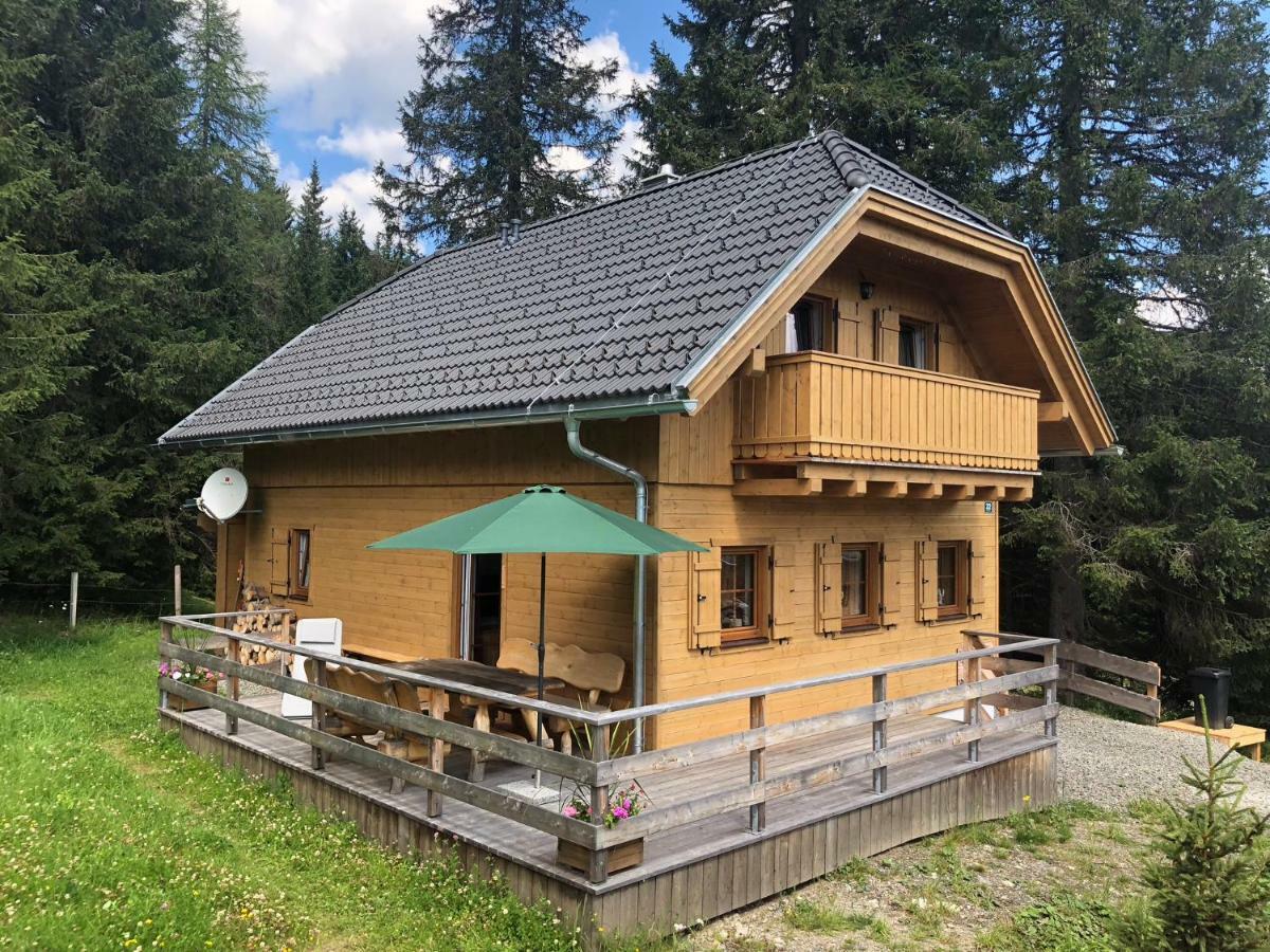 Almhaus & Almchalet Flattnitz ภายนอก รูปภาพ